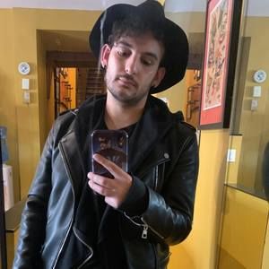 Meet your Posher, Matt